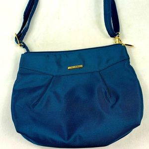 Travelon anti theft cross body bag